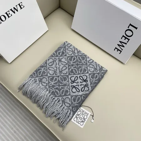 スーパーコピー ロエベ マフラー