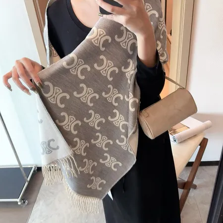 スーパーコピー セリーヌ マフラー