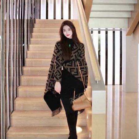 スーパーコピー フェンディ マフラー