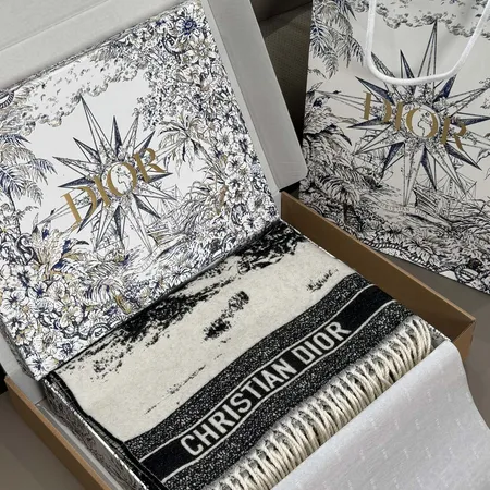 スーパーコピー ディオール マフラー