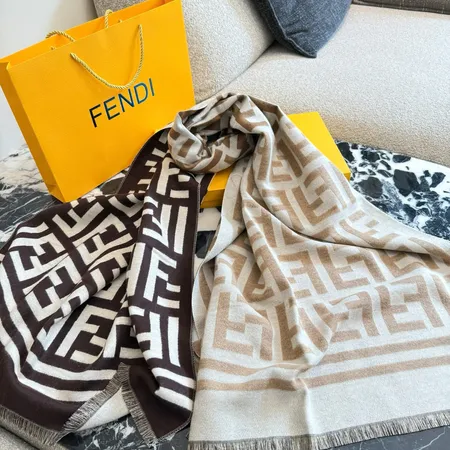 スーパーコピー フェンディ マフラー