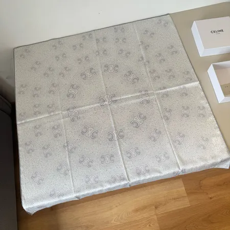 スーパーコピー セリーヌ マフラー