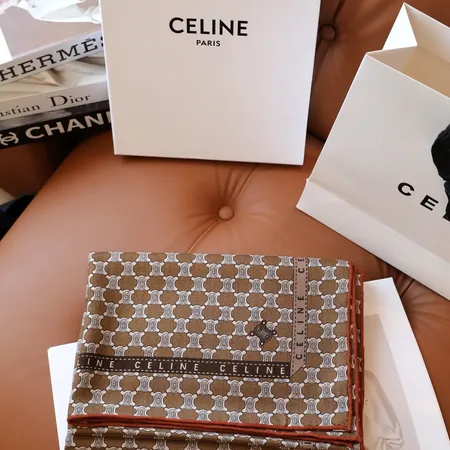 スーパーコピー セリーヌ マフラー