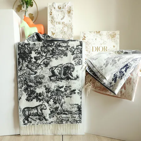 スーパーコピー ディオール マフラー