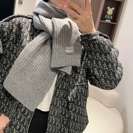 スーパーコピー フェンディ マフラー