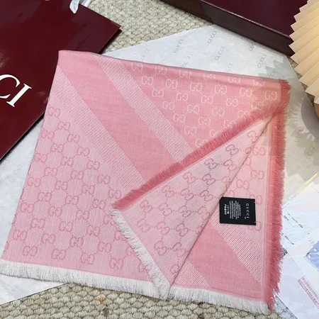 スーパーコピー グッチ マフラー