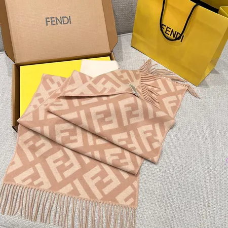 スーパーコピー フェンディ マフラー