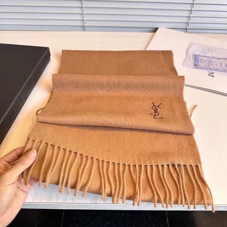  スーパーコピー バレンシアガ マフラー