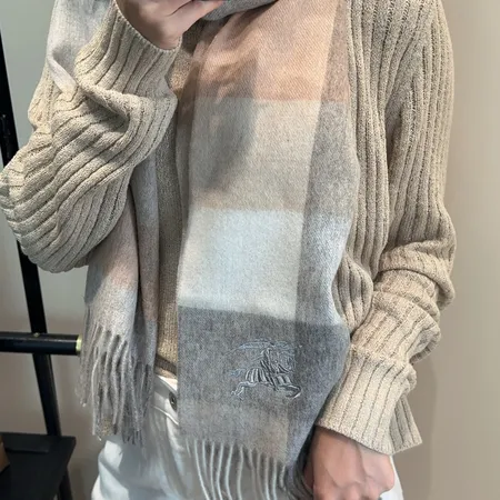 スーパーコピー バーバリー ス マフラー