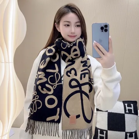 スーパーコピー ロエベ マフラー