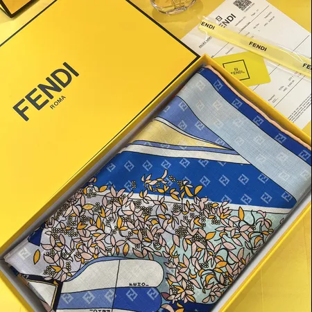 スーパーコピー フェンディ マフラー