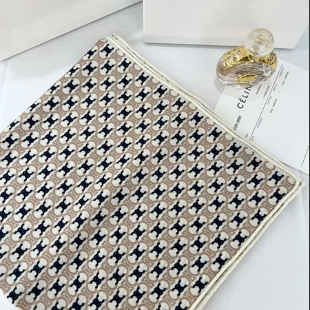 スーパーコピー セリーヌ マフラー