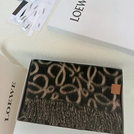 スーパーコピー ロエベ マフラー