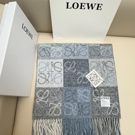 スーパーコピー ロエベ マフラー