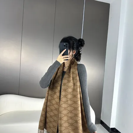 スーパーコピー セリーヌ マフラー