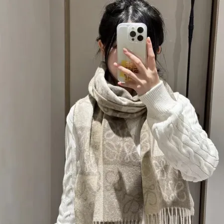 スーパーコピー ロエベ マフラー