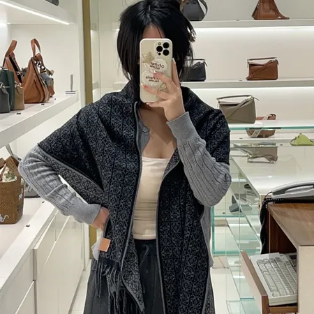 スーパーコピー ロエベ マフラー