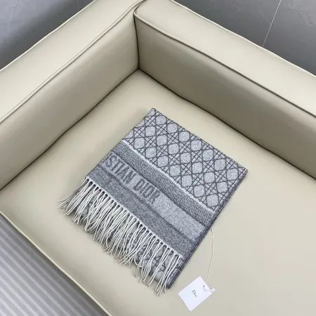 スーパーコピー ディオール マフラー