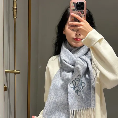 スーパーコピー ロエベ マフラー