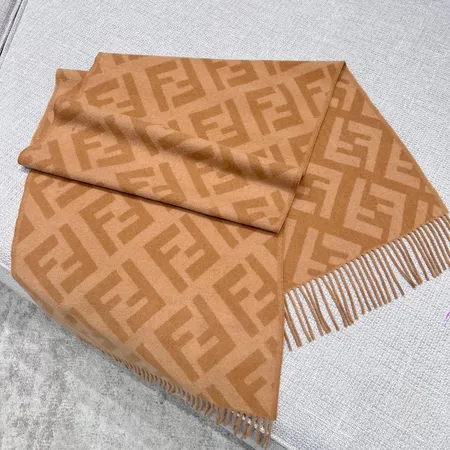 スーパーコピー フェンディ マフラー