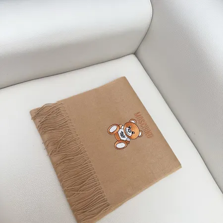 スーパーコピー モスキーノ マフラー