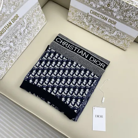 スーパーコピー ディオール マフラー