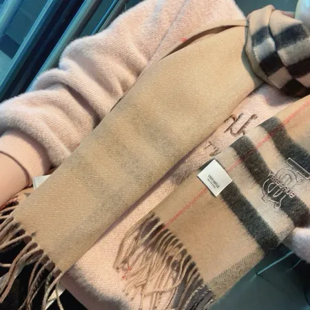 スーパーコピー バーバリー ス マフラー