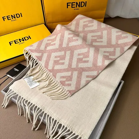 スーパーコピー フェンディ マフラー