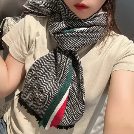 スーパーコピー セリーヌ マフラー