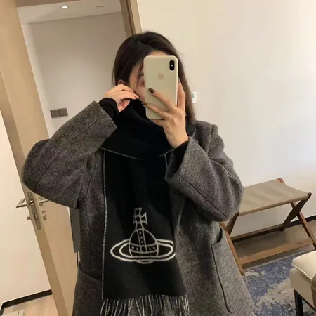 スーパーコピー ヴィヴィアン・ウエストウッド マフラー