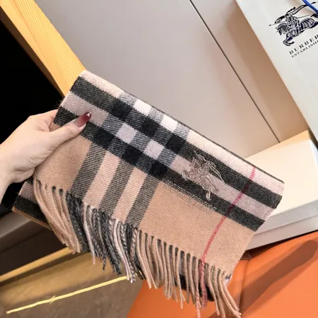 スーパーコピー バーバリー ス マフラー