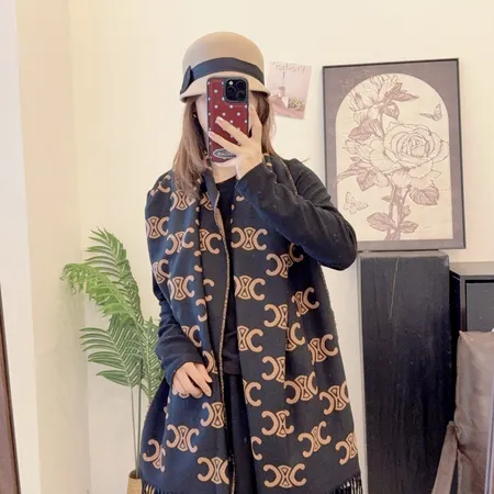 スーパーコピー セリーヌ マフラー