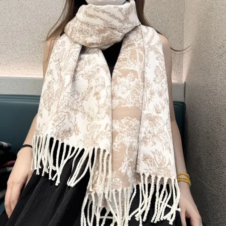 スーパーコピー ディオール マフラー