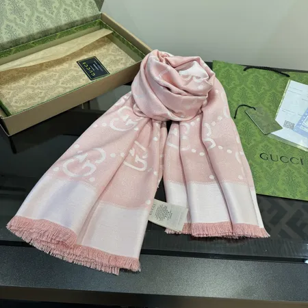 スーパーコピー グッチ マフラー