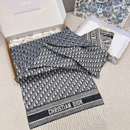 スーパーコピー ディオール マフラー