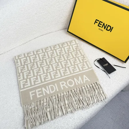 スーパーコピー フェンディ マフラー