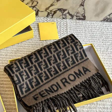 スーパーコピー フェンディ マフラー