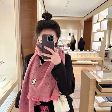 スーパーコピー グッチ マフラー