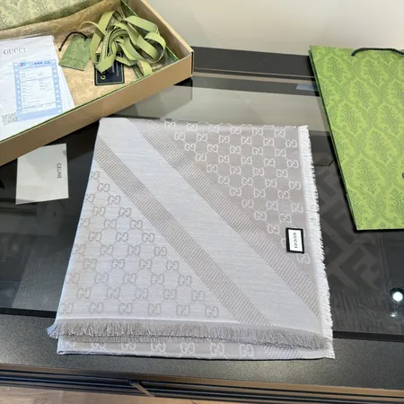 スーパーコピー グッチ マフラー