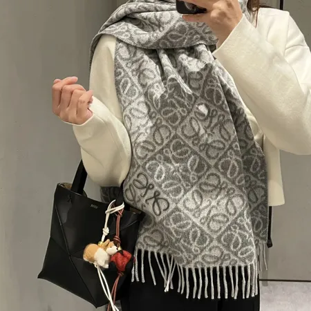 スーパーコピー ロエベ マフラー