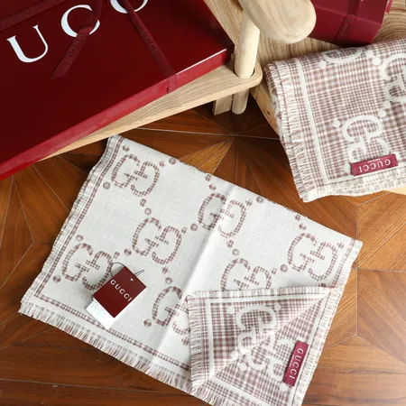 スーパーコピー グッチ マフラー