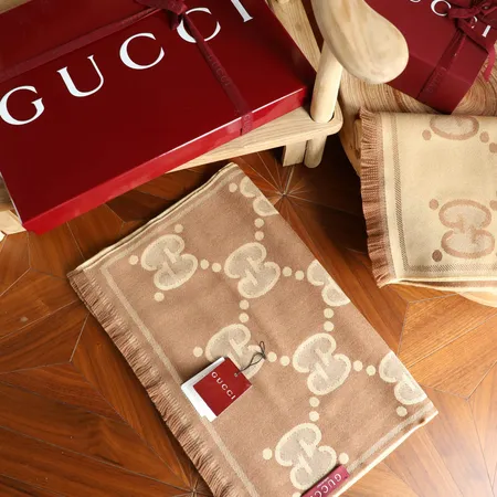 スーパーコピー グッチ マフラー