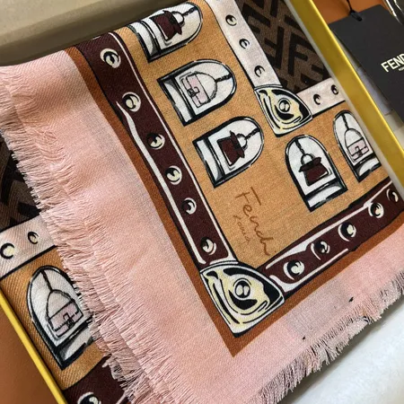 スーパーコピー フェンディ マフラー