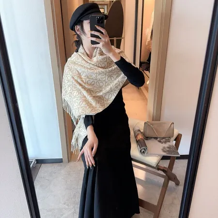 スーパーコピー ロエベ マフラー