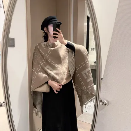 スーパーコピー フェンディ マフラー