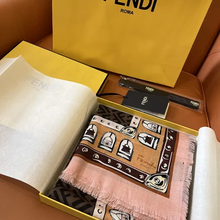 スーパーコピー フェンディ マフラー