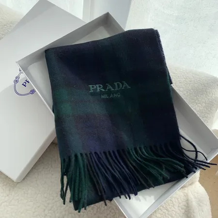  スーパーコピー プラダ マフラー