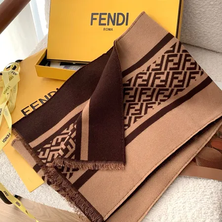 スーパーコピー フェンディ マフラー