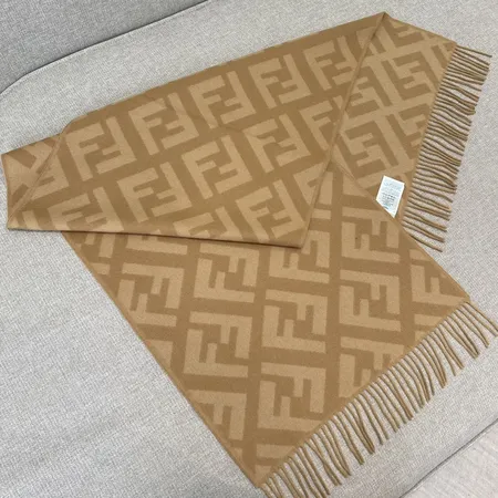 スーパーコピー フェンディ マフラー