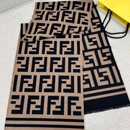 スーパーコピー フェンディ マフラー